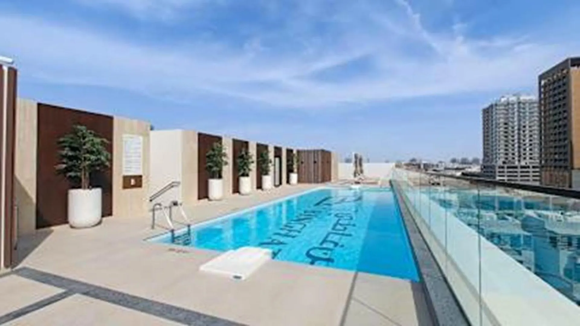 Spacious Apartment For 4 In Jvc Ντουμπάι Ηνωμένα Αραβικά Εμιράτα